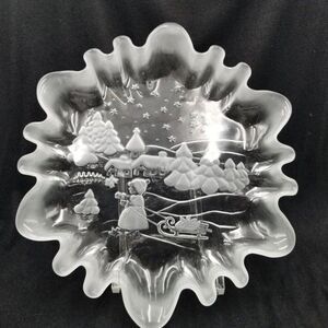 Mikasa Bon Bon Festive Plate Dish Christmas Mikas Glass Serving Platter Girl Pul